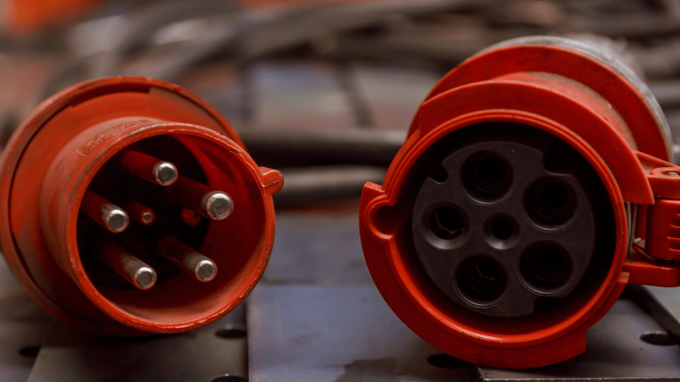 2019 De lo trifálico